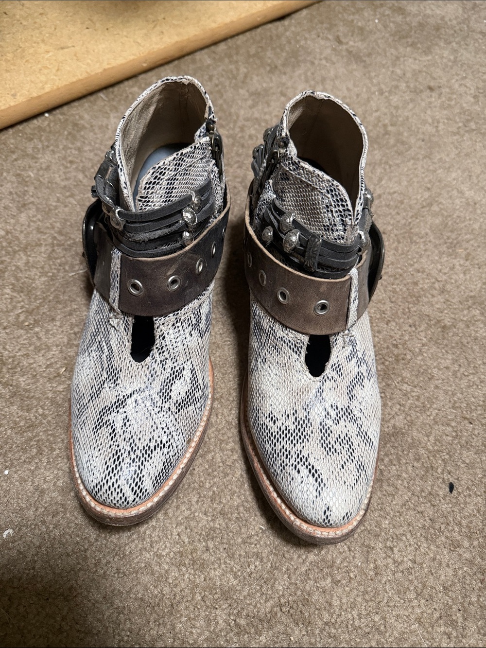 Freebird by Steven Snakeskin Leather Ankle Boots with Brown Straps - Picture 2 of 6
